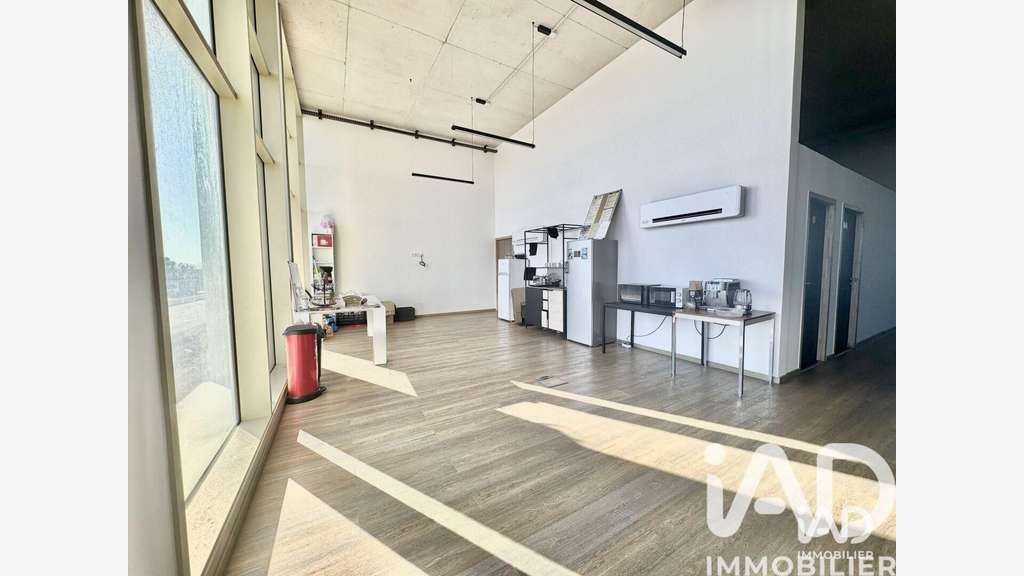 Vente bureaux de 247m² à Montpellier Cambaceres