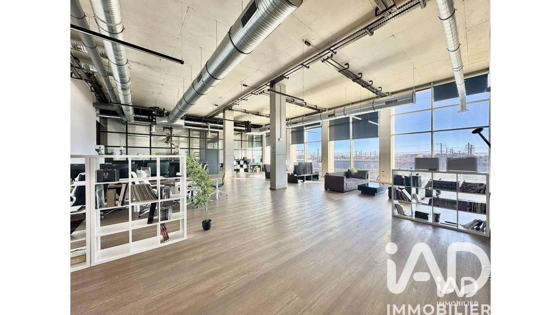 Vente bureaux de 247m² à Montpellier Cambaceres