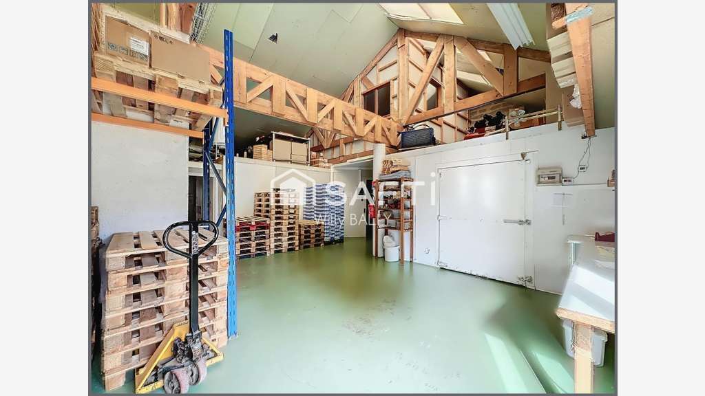 Bâtiment avec bureaux modulables à Montreuil/Mer