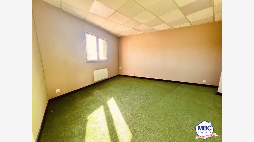 Vente local commercial 180m² Empl N°1 Montrevault