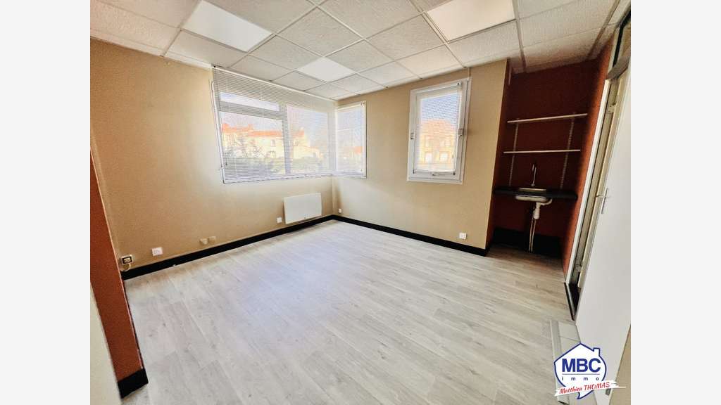 Vente local commercial 180m² Empl N°1 Montrevault
