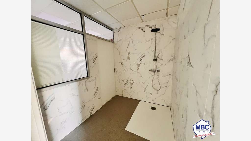 Vente local commercial 180m² Empl N°1 Montrevault