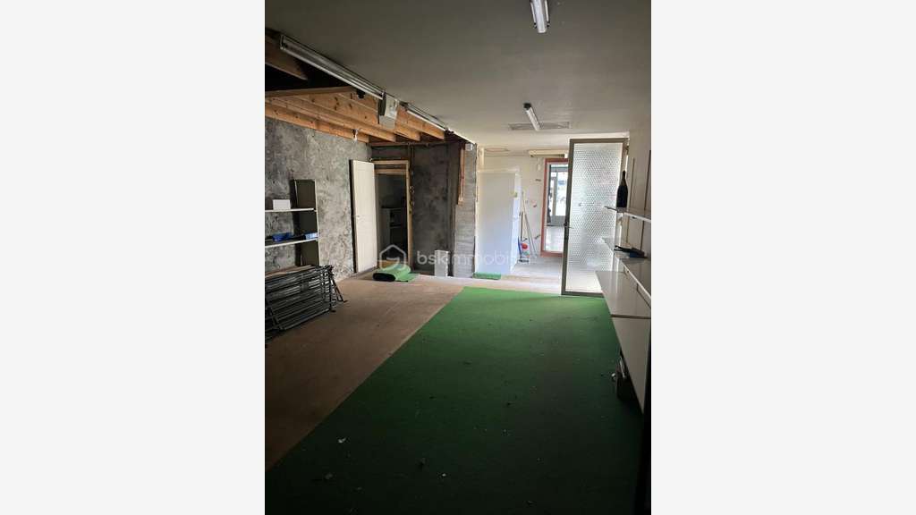 Vente local de 135m² au centre-ville de Morestel