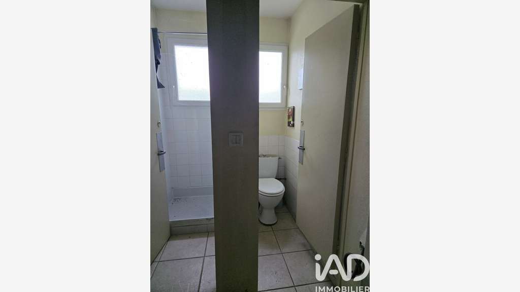 Vente local commercial 490m² à Mornac