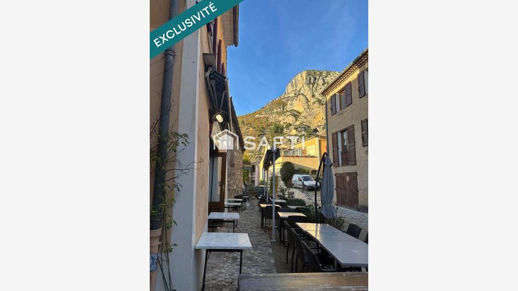 AV mur commercial 116m² à Moustiers-Sainte-Marie