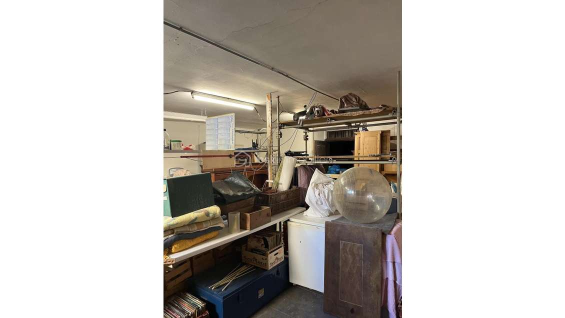 Vente local commercial 180m² à Moûtiers