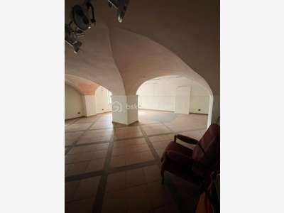 Vente local commercial 180m² à Moûtiers