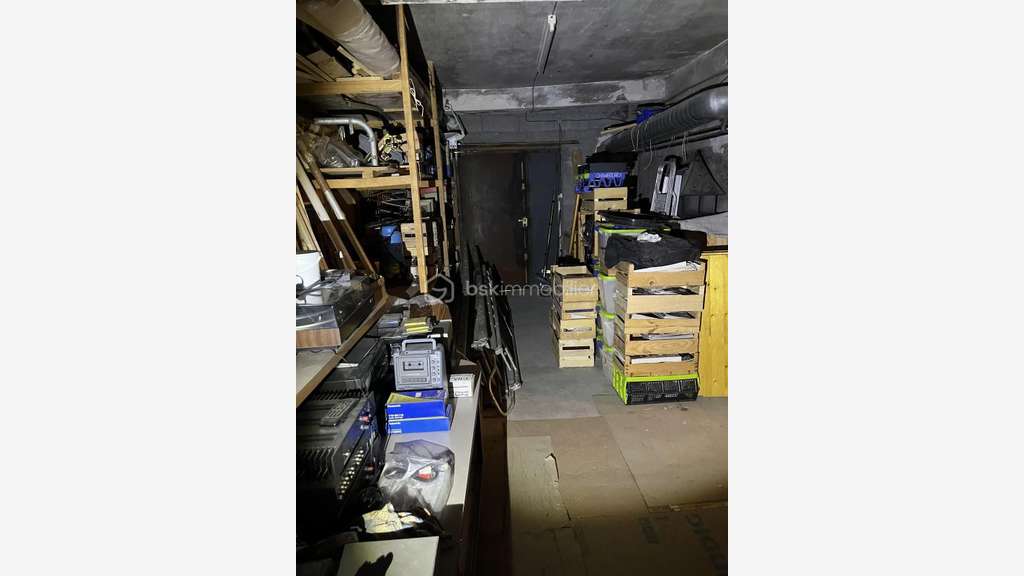 Vente local commercial 180m² à Moûtiers