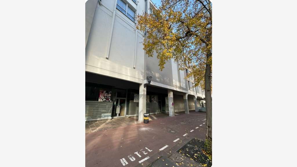AV local commercial de 1052m² empl strat Mulhouse