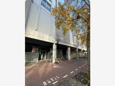 AV local commercial de 1052m² empl strat Mulhouse