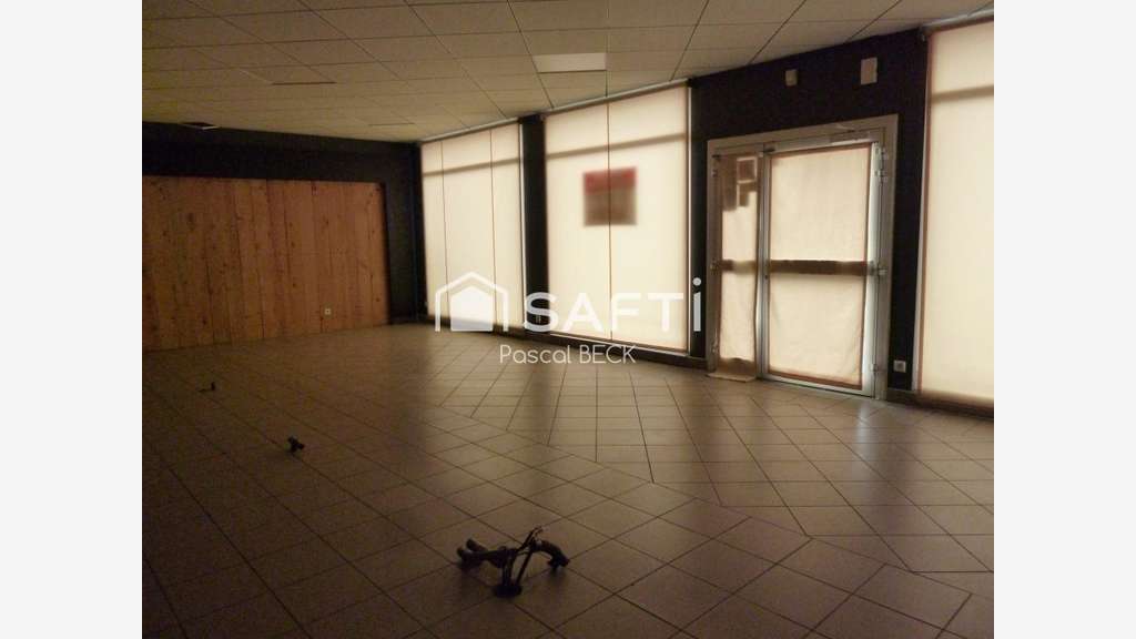 Local 220m² avec espace boutique sur Nancy
