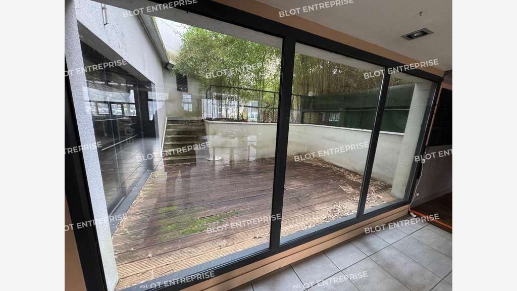 A vendre local 350m² Nantes Cité des Congrès