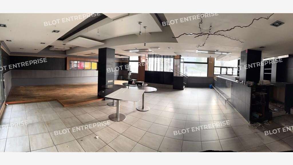A vendre local 350m² Nantes Cité des Congrès