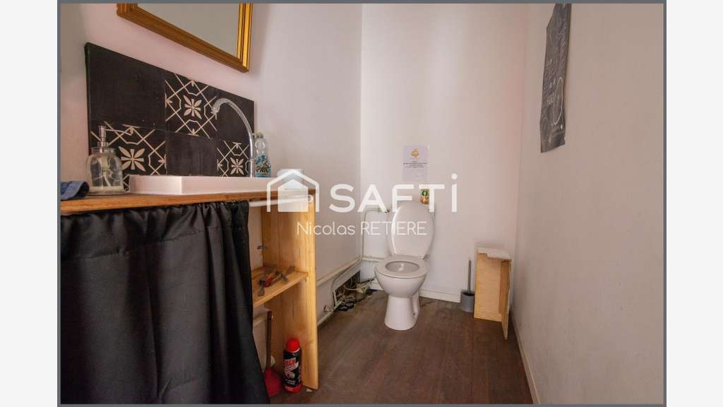Murs Commerciaux 6 pièces 233m² Ile Feydeau 