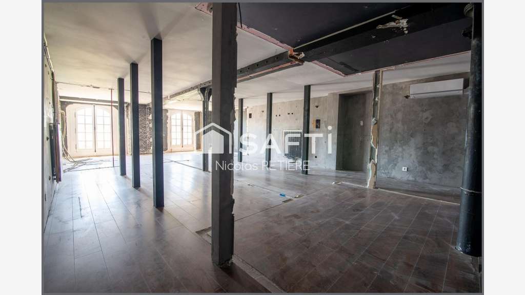 Murs Commerciaux 6 pièces 233m² Ile Feydeau 