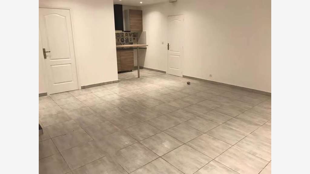 A vendre local d'activité de 365m² env. à Nantes