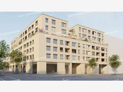À VENDRE - LOCAUX COMMERCIAUX - 243 M² - NANTES