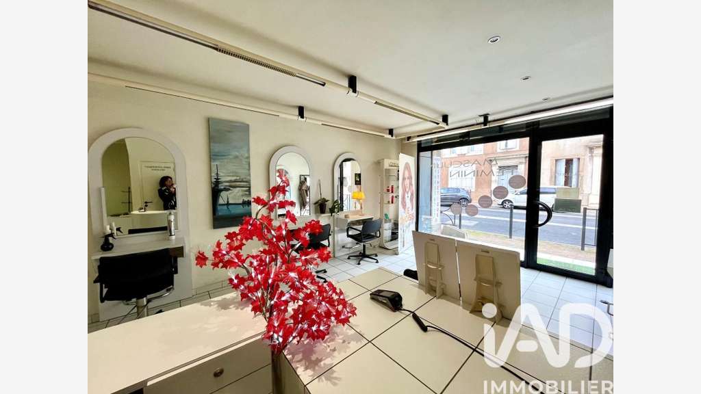 Vente local 50m² visibilité maximale à Coursan