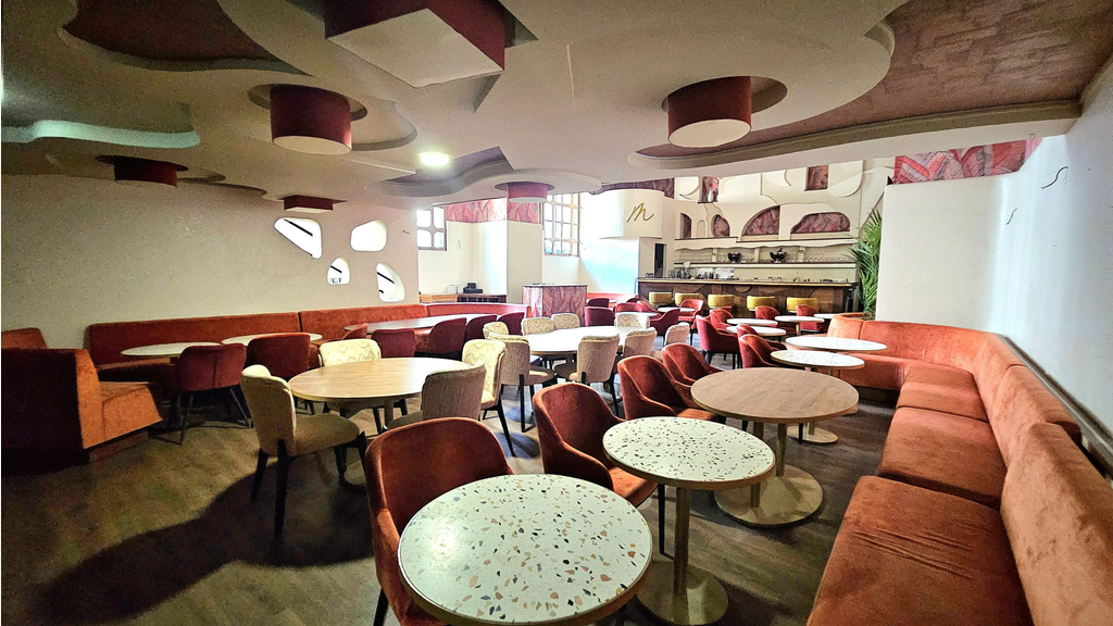 Vente murs commerciaux/pro de 210m² à Nice V. Hugo