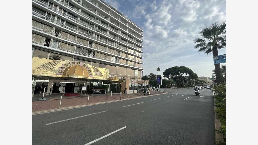 A vendre murs libres 315m² à Nice