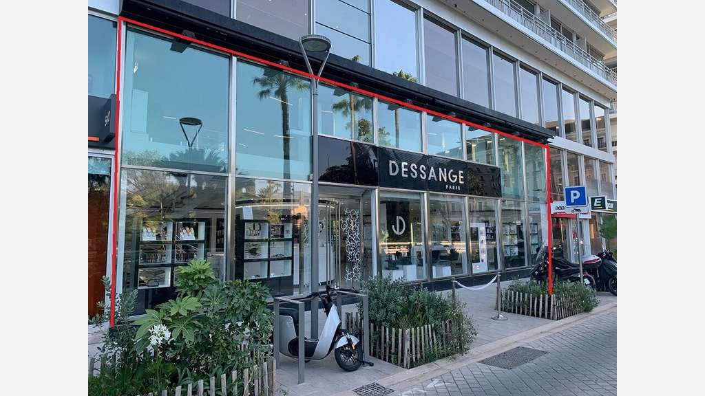 A vendre murs libres 315m² à Nice
