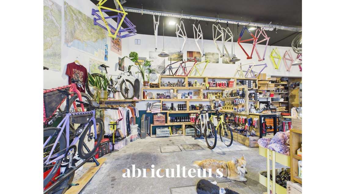 Local commercial stratégique de 79 m² - Fort p