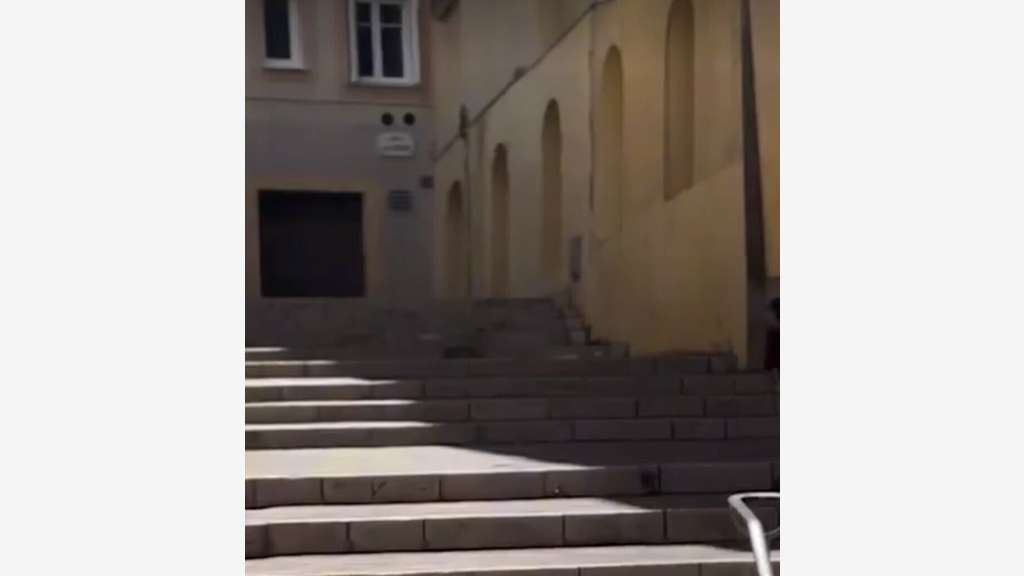 Vente murs stockage loués dans le Vieux Nice