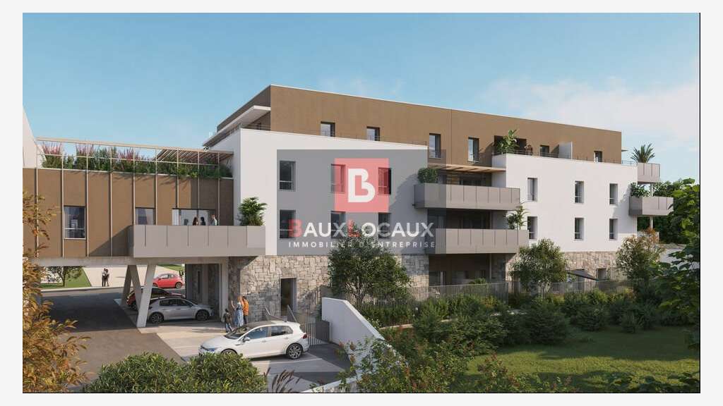 A louer local commercial 121m² Nîmes centre Ville