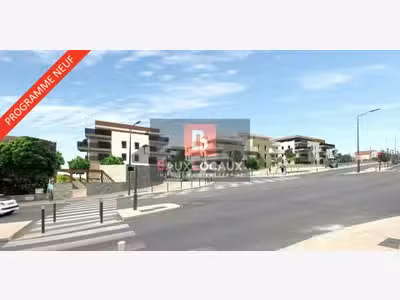 A louer local commercial 121m² Nîmes centre Ville