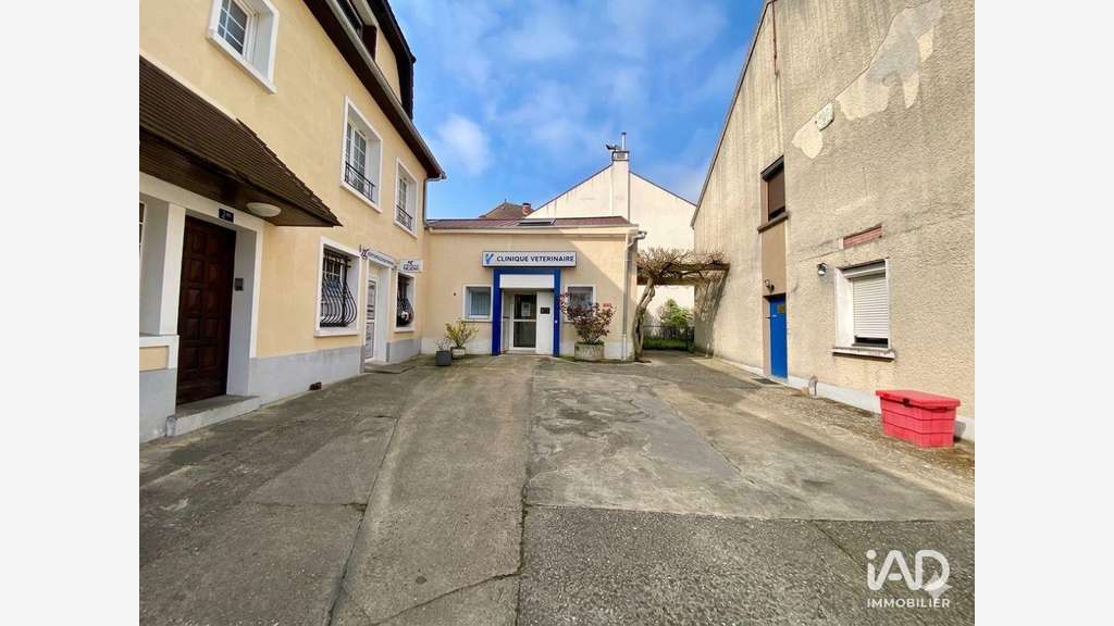Vente local commercial loué à Nozay
