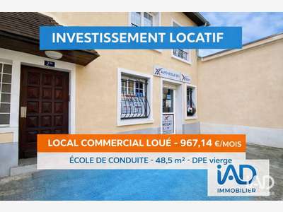 Murs commerciaux à Nozay