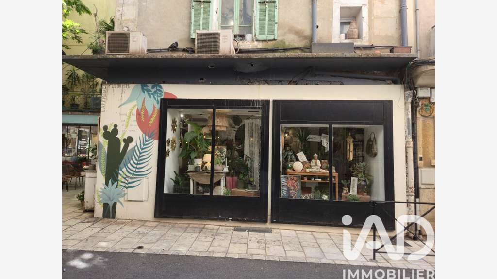 Vente local occupé dans centre historique à Orange