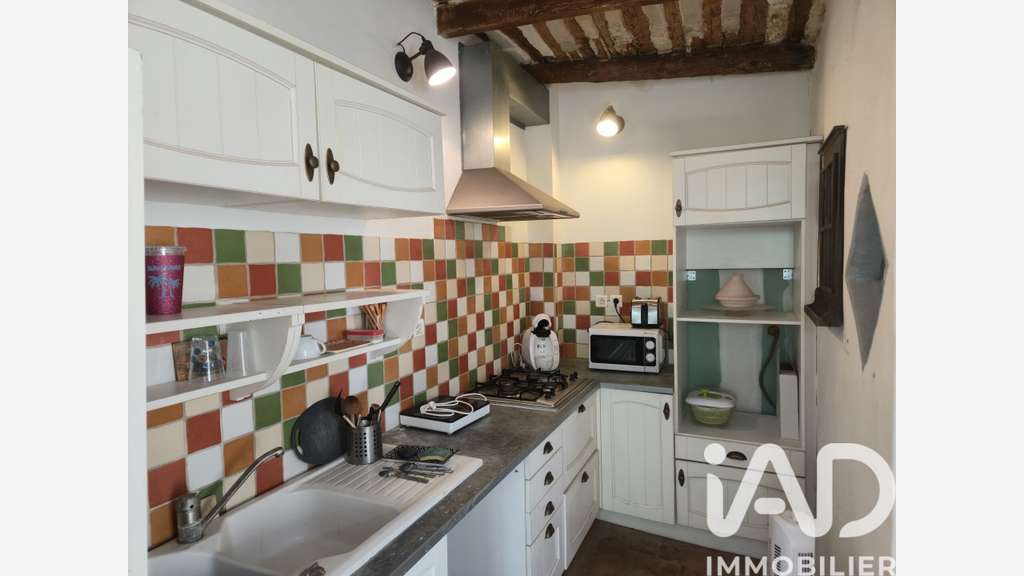Vente local occupé dans centre historique à Orange