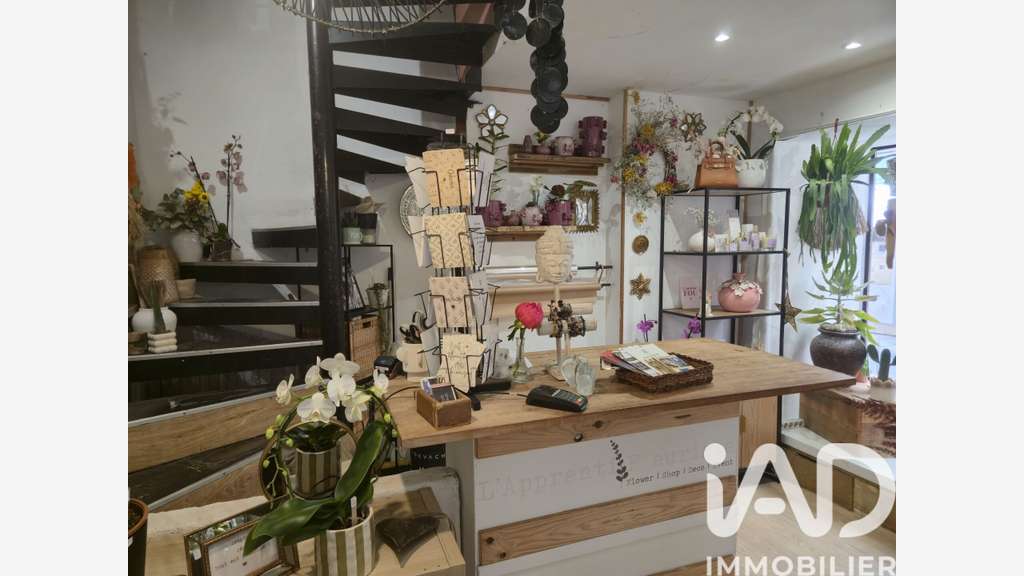 Vente local occupé dans centre historique à Orange