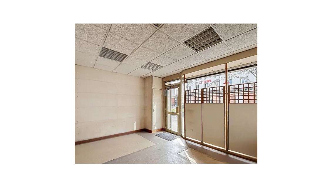Vente maison de ville avec commerce 24m² à Orléans