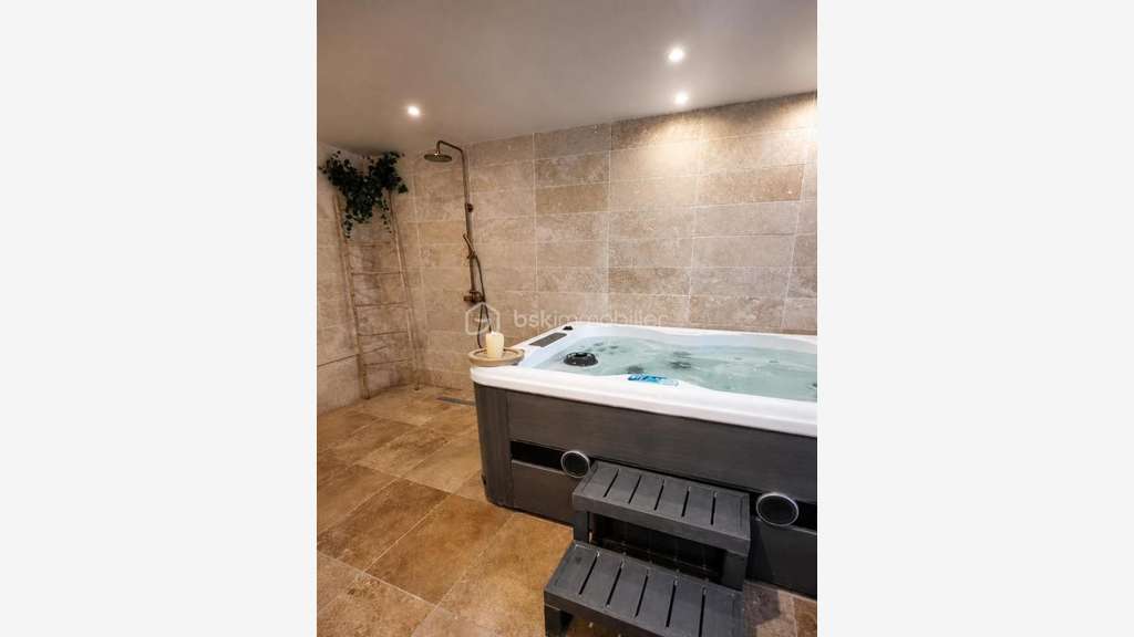 LOCAL COMMERCIAL - 25 m² - ORRY-LA-VILLE