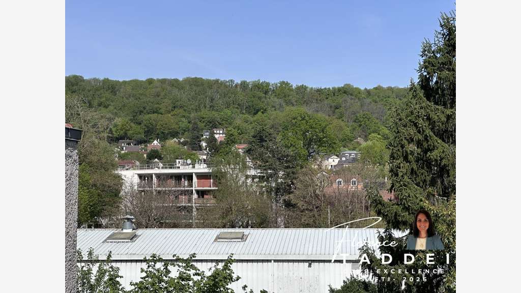 Superbe local 62m² gare RER de Lozère à Orsay