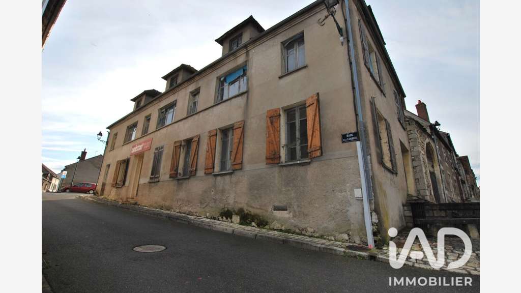 Local commercial à Ouzouer-sur-Trézée