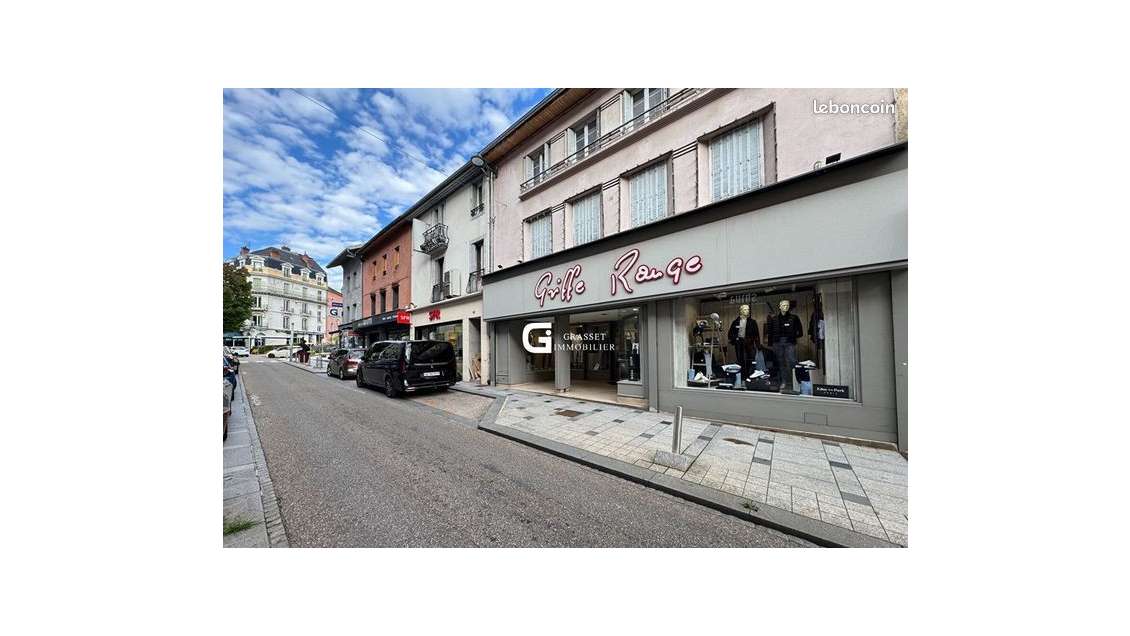 Vente murs local loué en centre ville d'Oyonnax