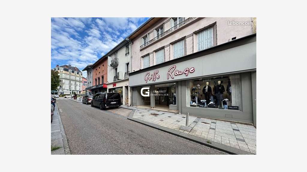 Vente murs local loué en centre ville d'Oyonnax