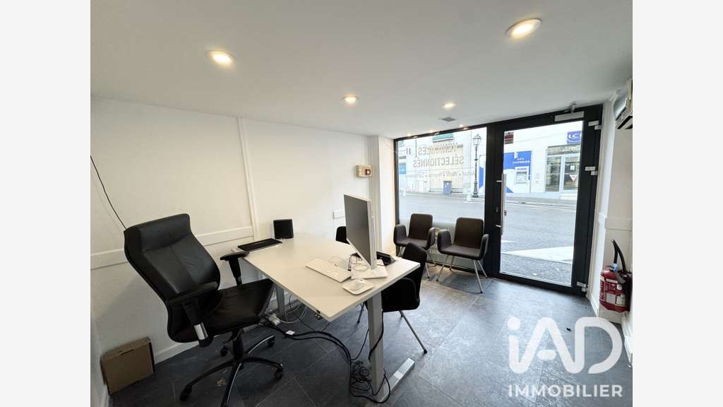 Local commercial à Palaiseau