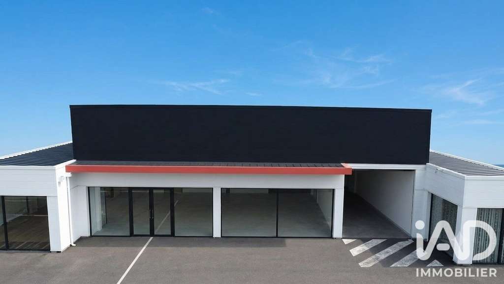 Vente local commercial de 558m² à Parentis-en-Born