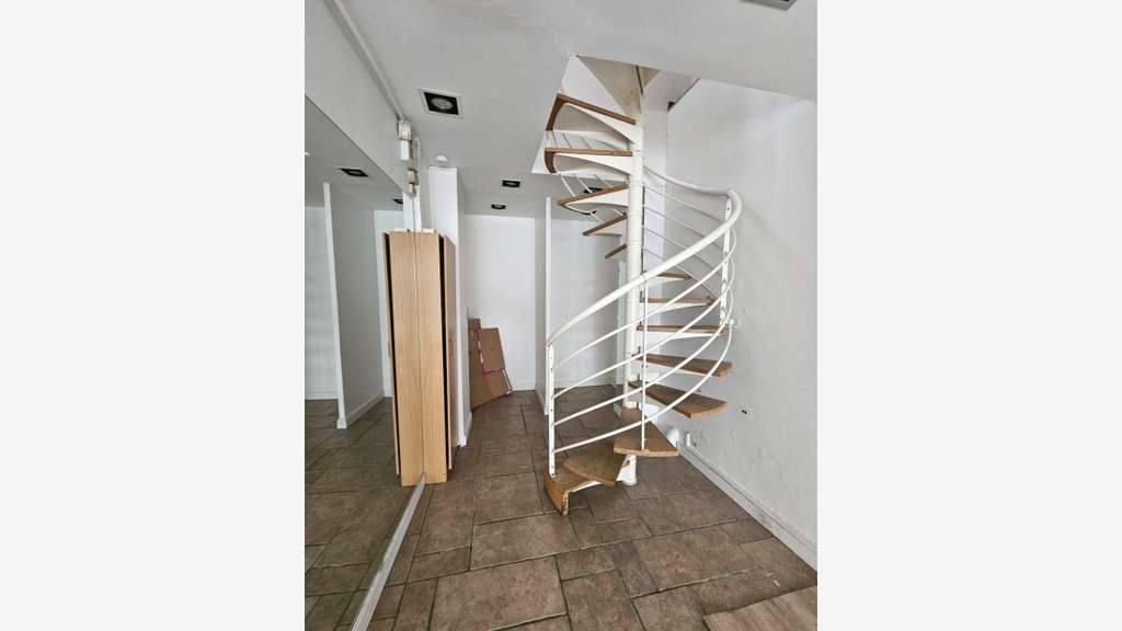 Vente murs rue Faubourg St Antoine Ledru Rollin