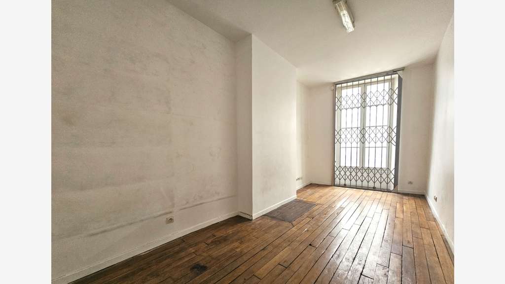 Vente murs rue Faubourg St Antoine Ledru Rollin