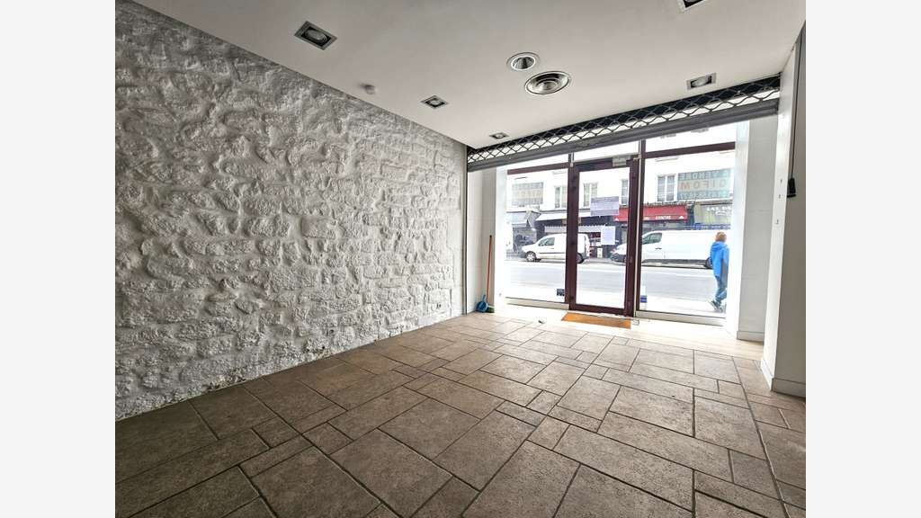 Vente murs rue Faubourg St Antoine Ledru Rollin