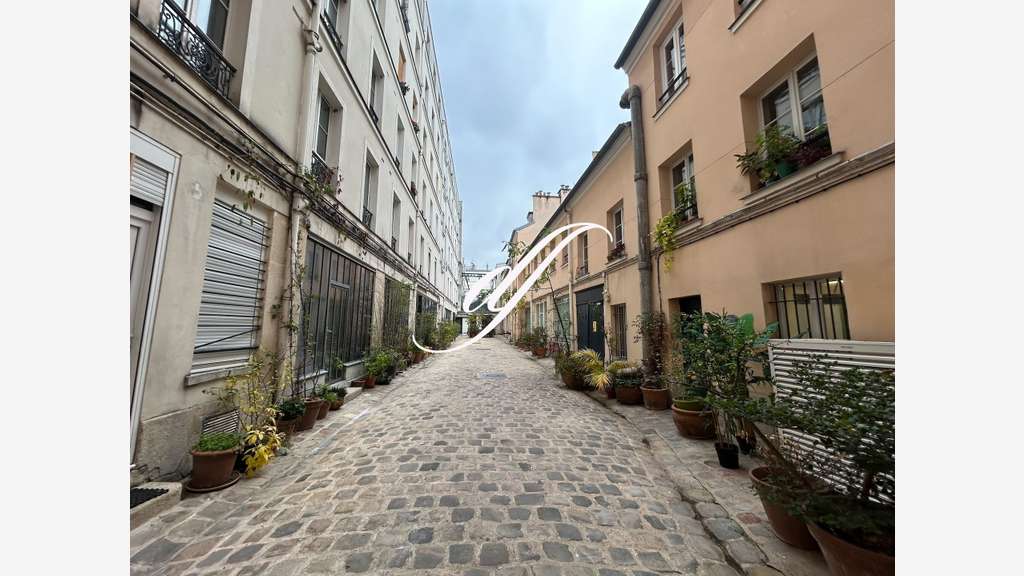 Vente local commercial 82m² excellent état à Paris