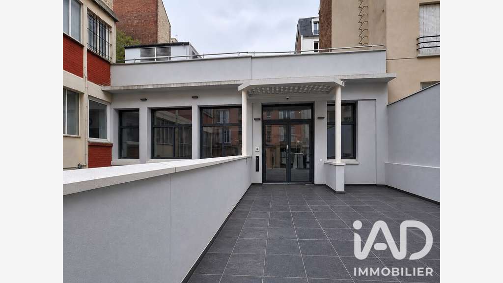 Local commercial à Paris