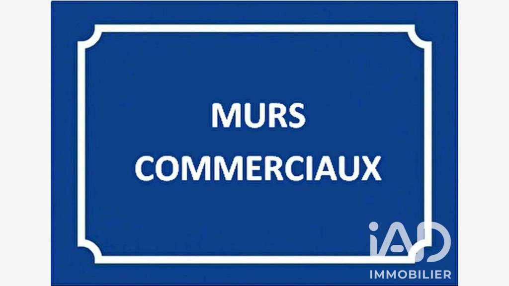 AV bureaux de 238m² lumineux en RDC à Paris 75015