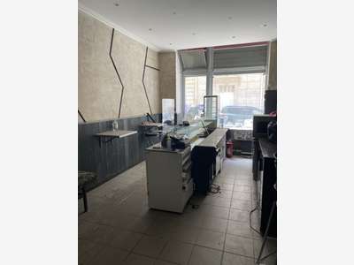 MURS À CÉDER 36 m² MONCEAU