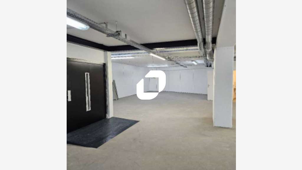 Vente Local commercial 377m² Paris